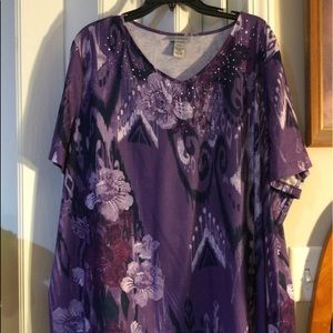 Short sleeve 3XWP top in beautiful shape.